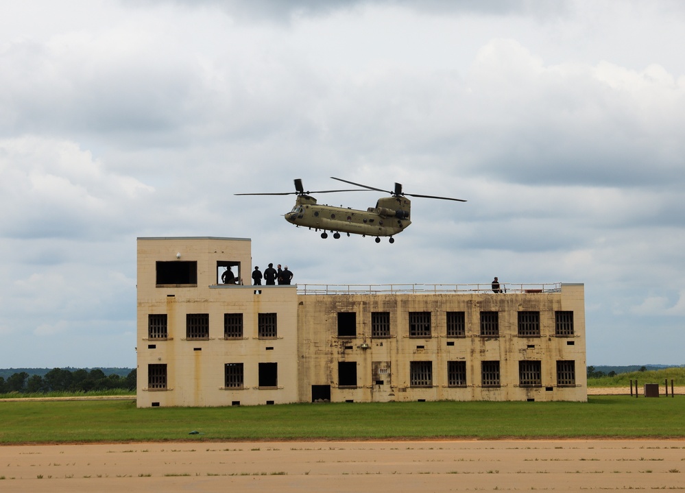 Army SOF Readiness Review with National Leaders