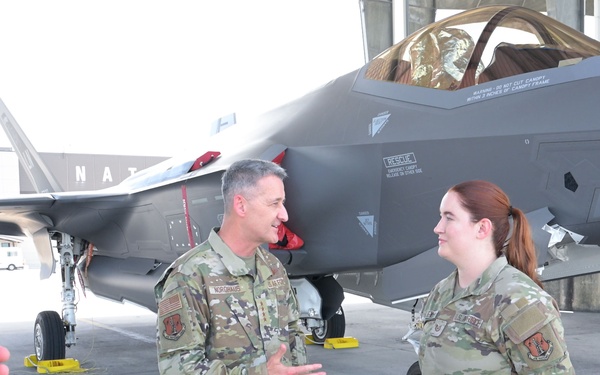 CNGB Visits Jacksonville ANGB