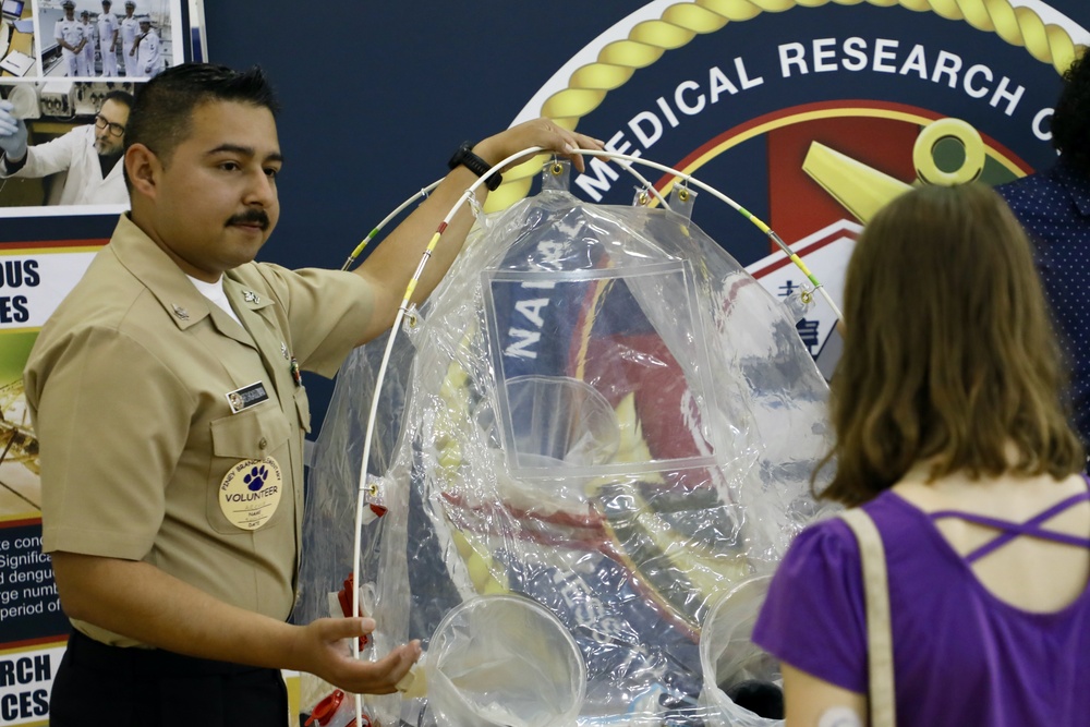 Naval Medical Research Command Participates in Piney Branch Elementary Career Day