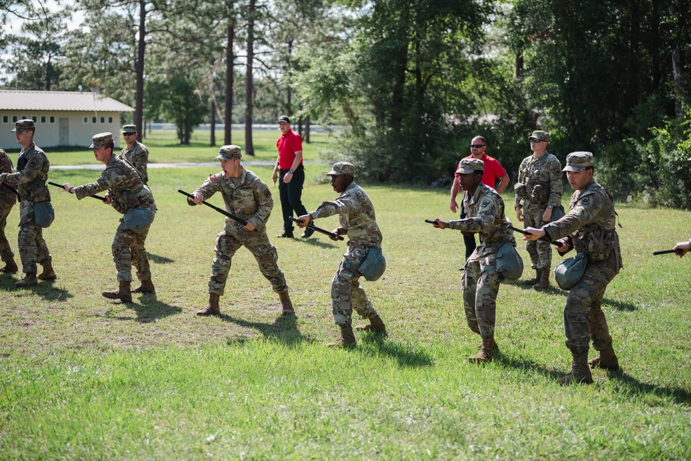Guardsmen train with FL Department of Corrections