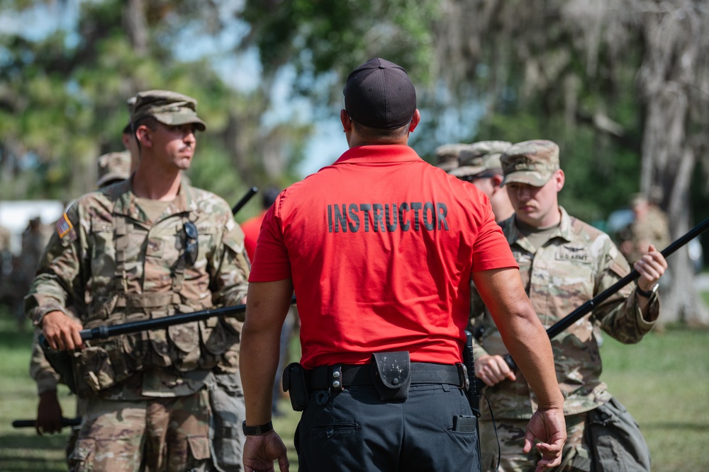 Guardsmen train with FL Department of Corrections