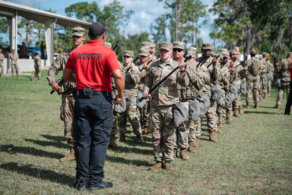 Guardsmen train with FL Department of Corrections