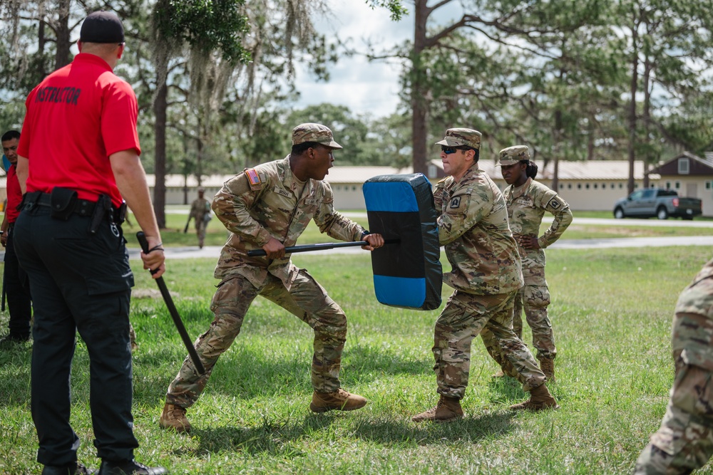 Guardsmen train with FL Department of Corrections