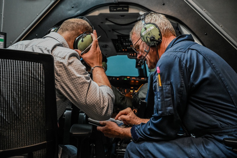 Laughlin flight simulator instructors