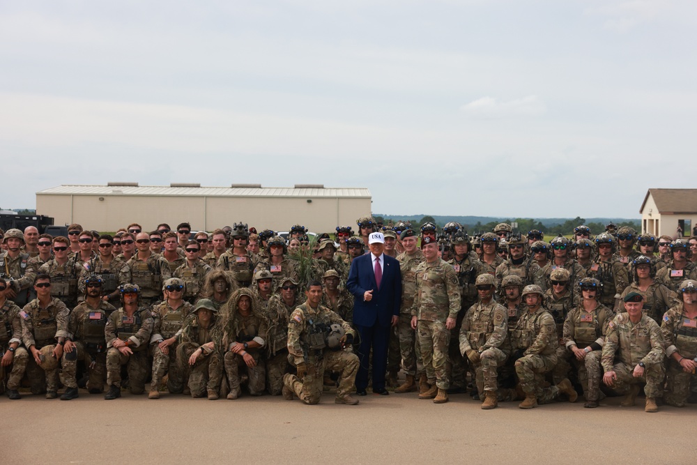 Army SOF Readiness Review with National Leaders