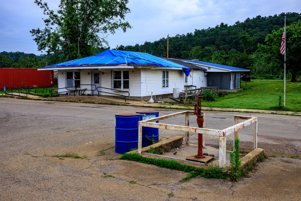 High Winds Damage in Des Arc, Missouri
