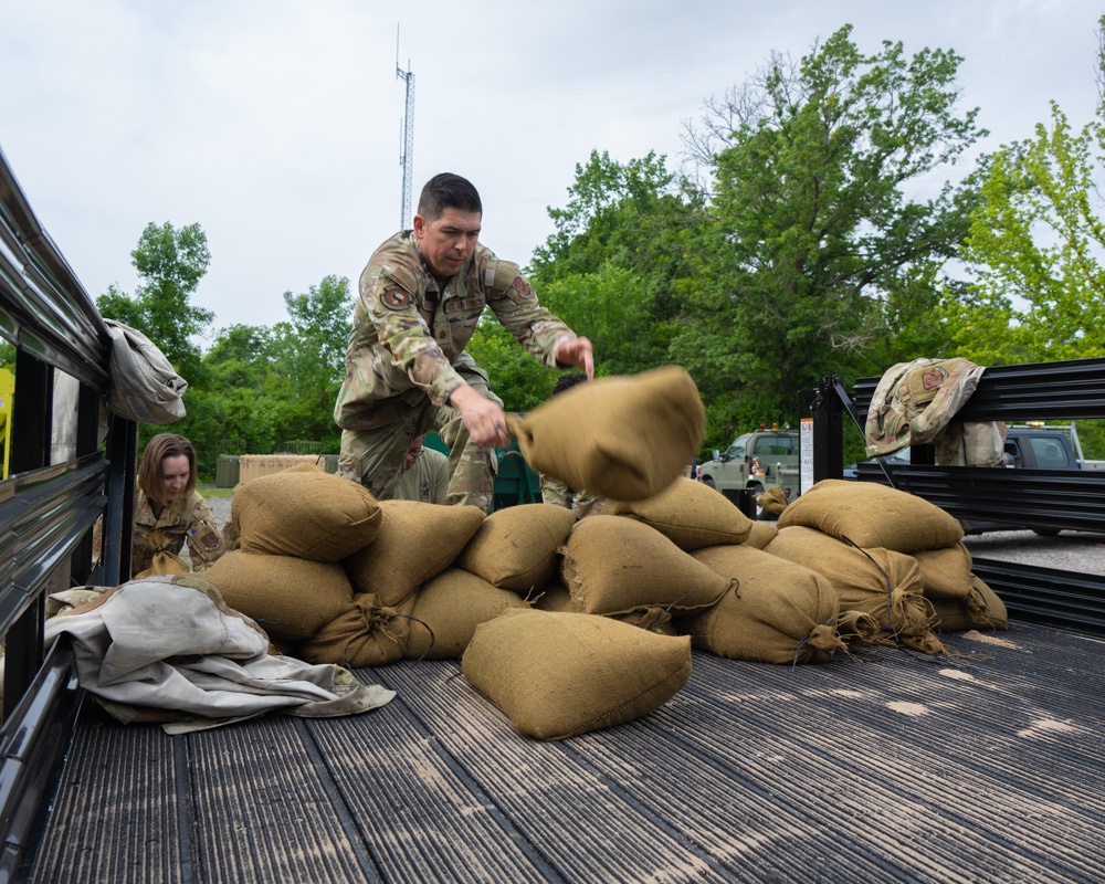 126 ARW Leads Joint Ground Refueling Exercise