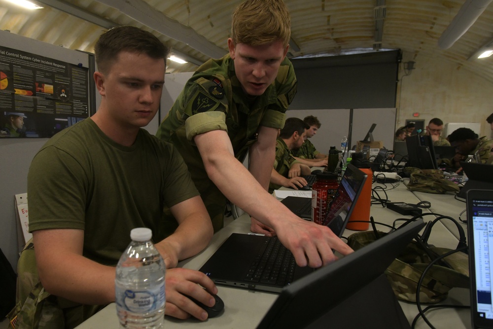 900-plus take part in Virginia Guard-hosted exercise Cyber Shield