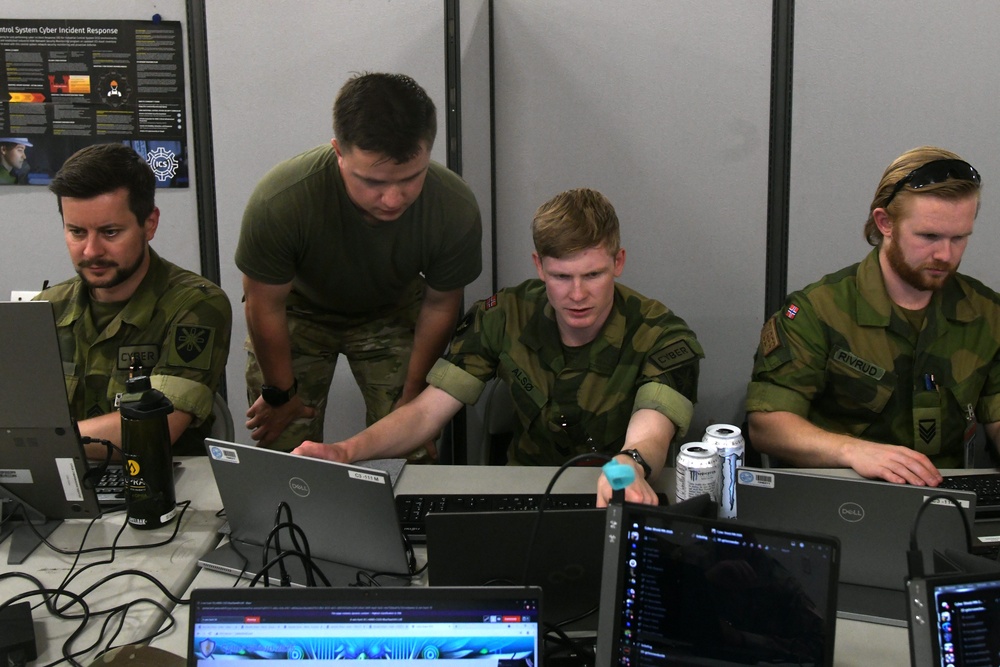 900-plus take part in Virginia Guard-hosted exercise Cyber Shield