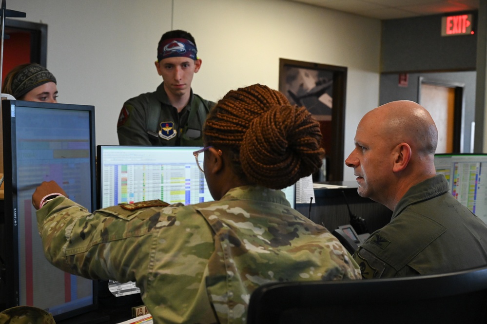 Visit with Airmen – SARM