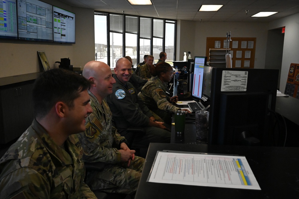 Visit with Airmen – SARM