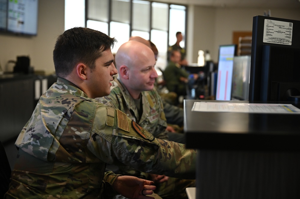 Visit with Airmen – SARM