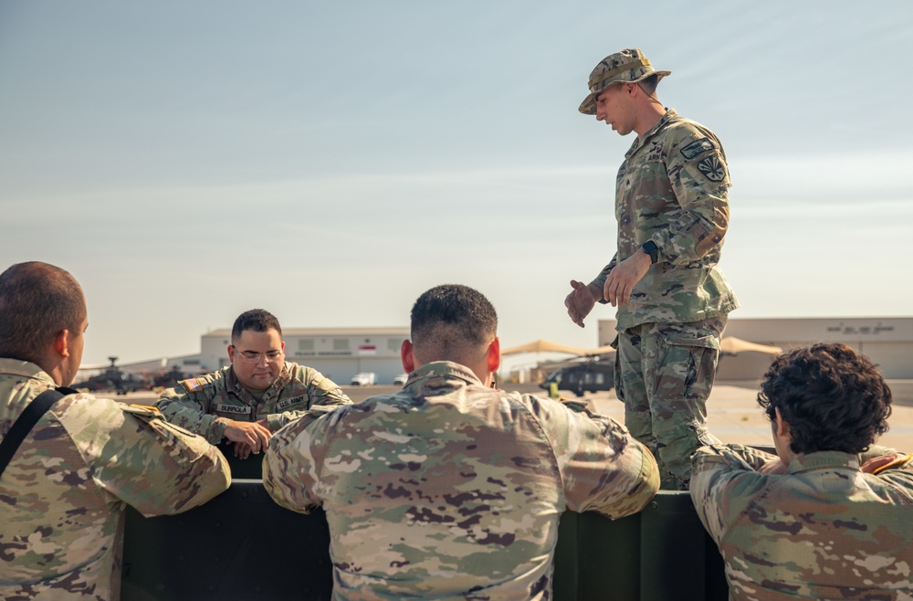HHC 158th CSSB and B Co. 2-285th Aviation Regiment Conduct Sling Load Training