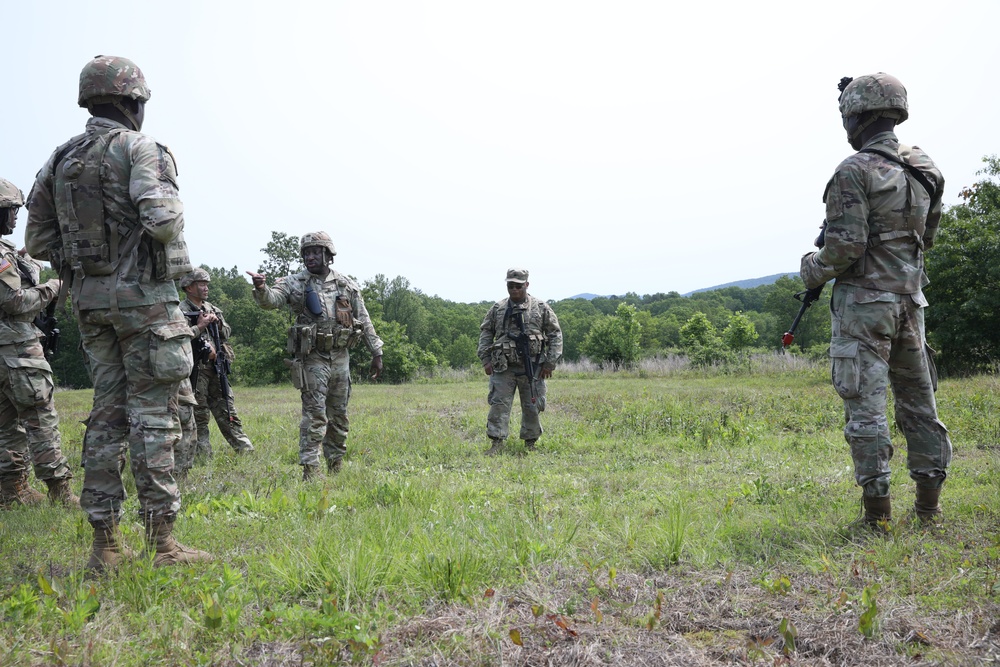 1946th Finance Company Hones Skills During Annual Training