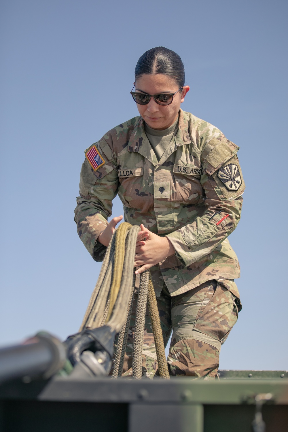 HHC 158th CSSB and B Co. 2-285th Aviation Regiment Conduct Sling Load Training