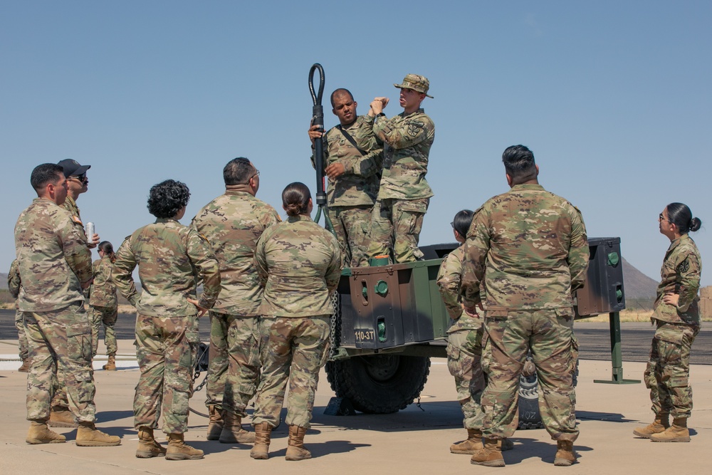 HHC 158th CSSB and B Co. 2-285th Aviation Regiment Conduct Sling Load Training