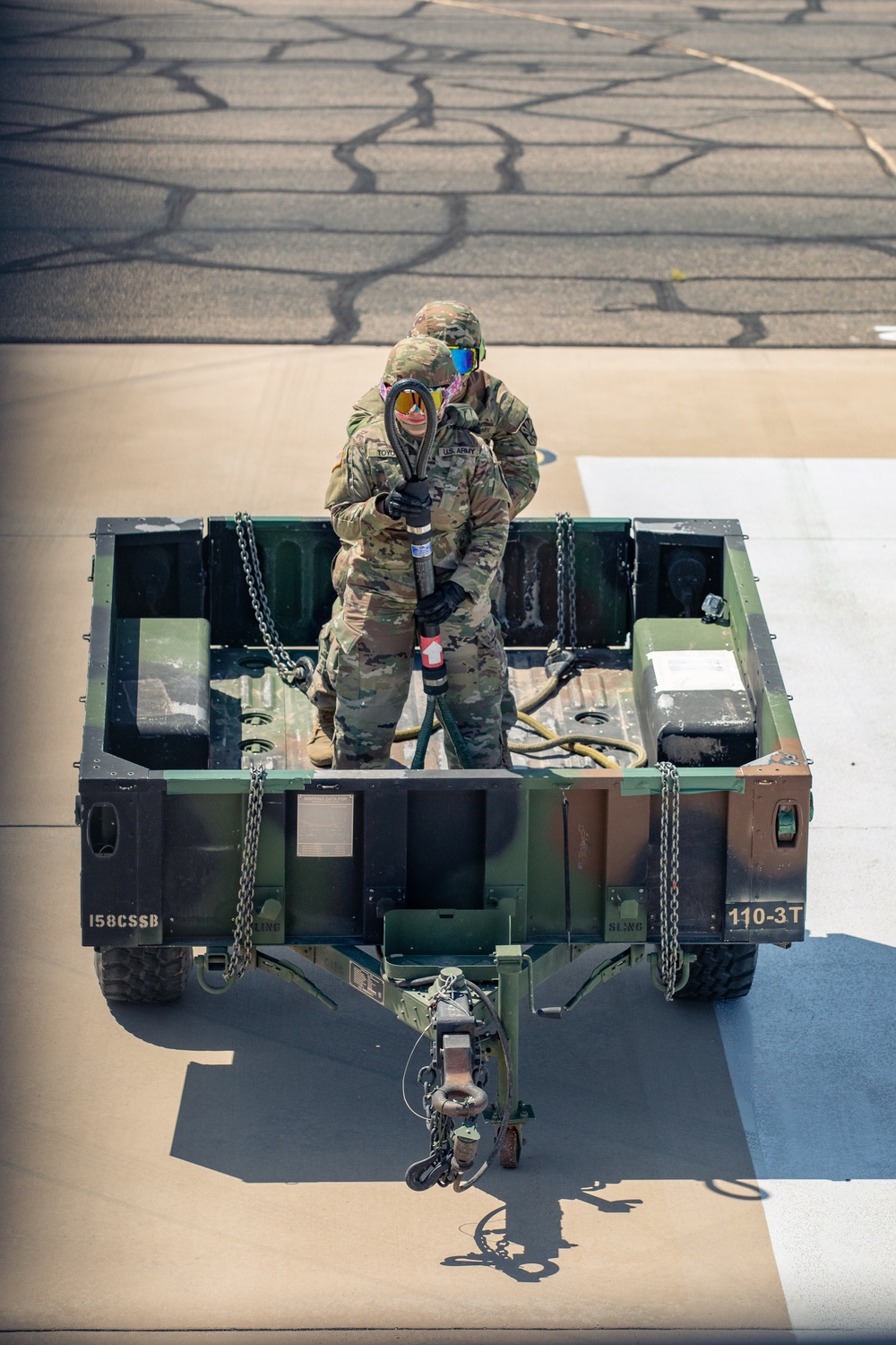 HHC 158th CSSB and B Co. 2-285th Aviation Regiment Conduct Sling Load Training