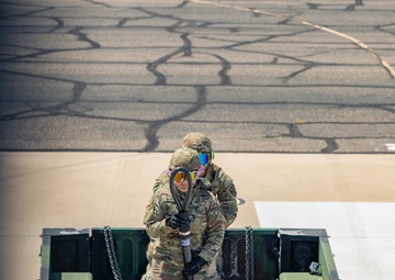 HHC 158th CSSB and B Co. 2-285th Aviation Regiment Conduct Sling Load Training