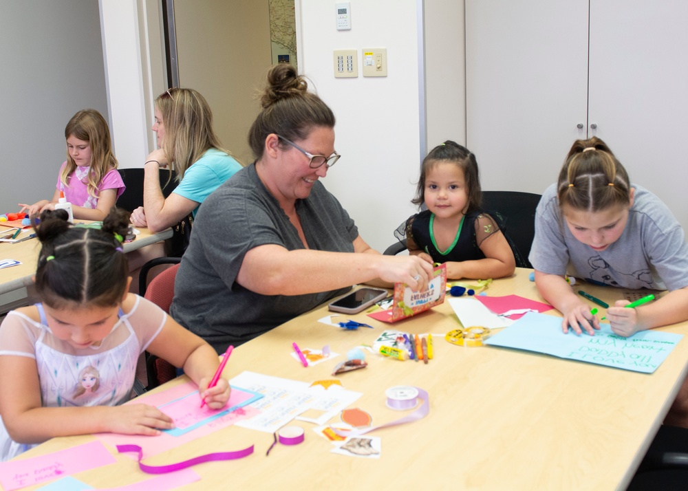 CFAY FFSC Hosts Father's Day Arts and Crafts Event