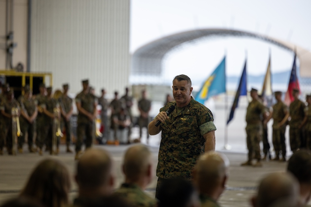 Marine Aircraft Group 12 host change of command ceremony