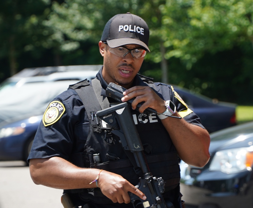Security training onboard NWS Yorktown