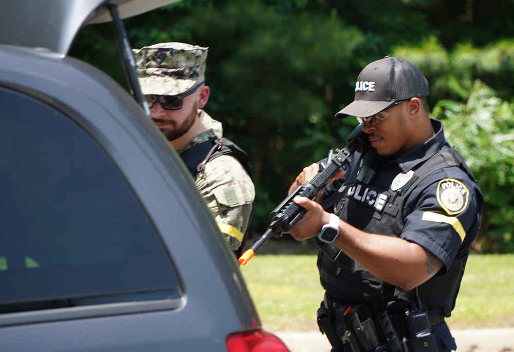 Security training onboard NWS Yorktown
