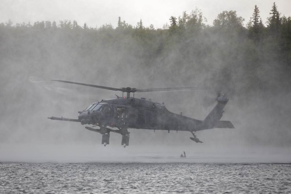 AKANG aviators, Guardian Angels showcase helocast capabilities
