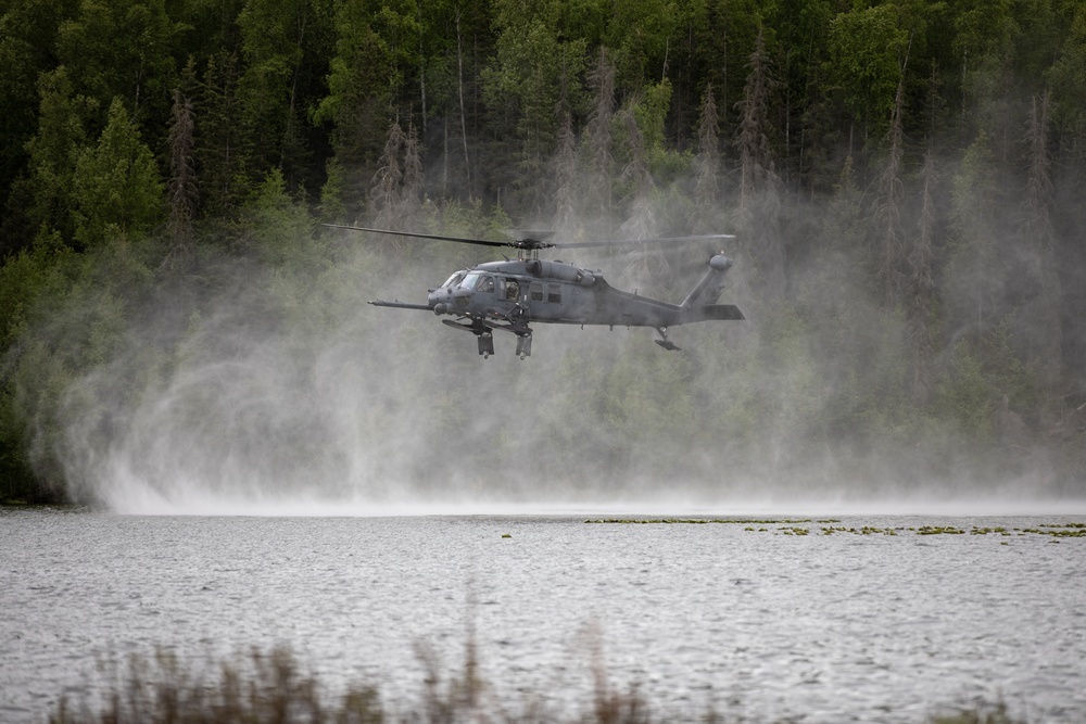 AKANG aviators, Guardian Angels showcase helocast capabilities
