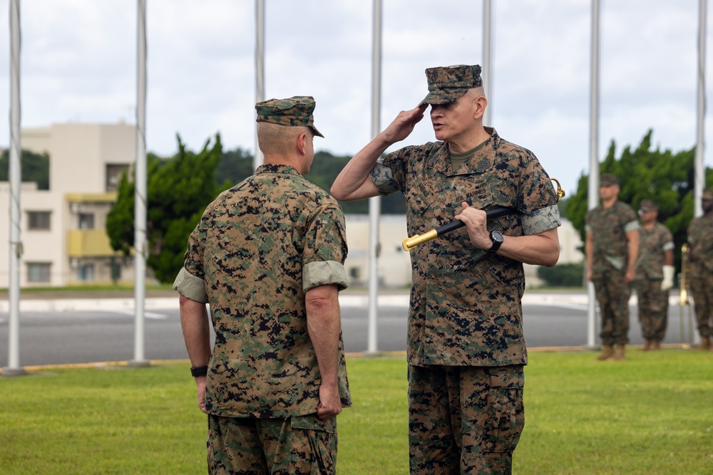 Sgt. Maj. Arebalo relinquishes post during 1st MAW relief and appointment