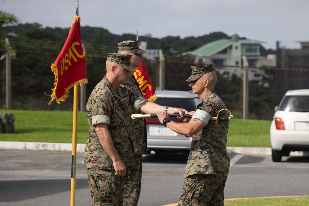 Sgt. Maj. Arebalo relinquishes post during 1st MAW relief and appointment