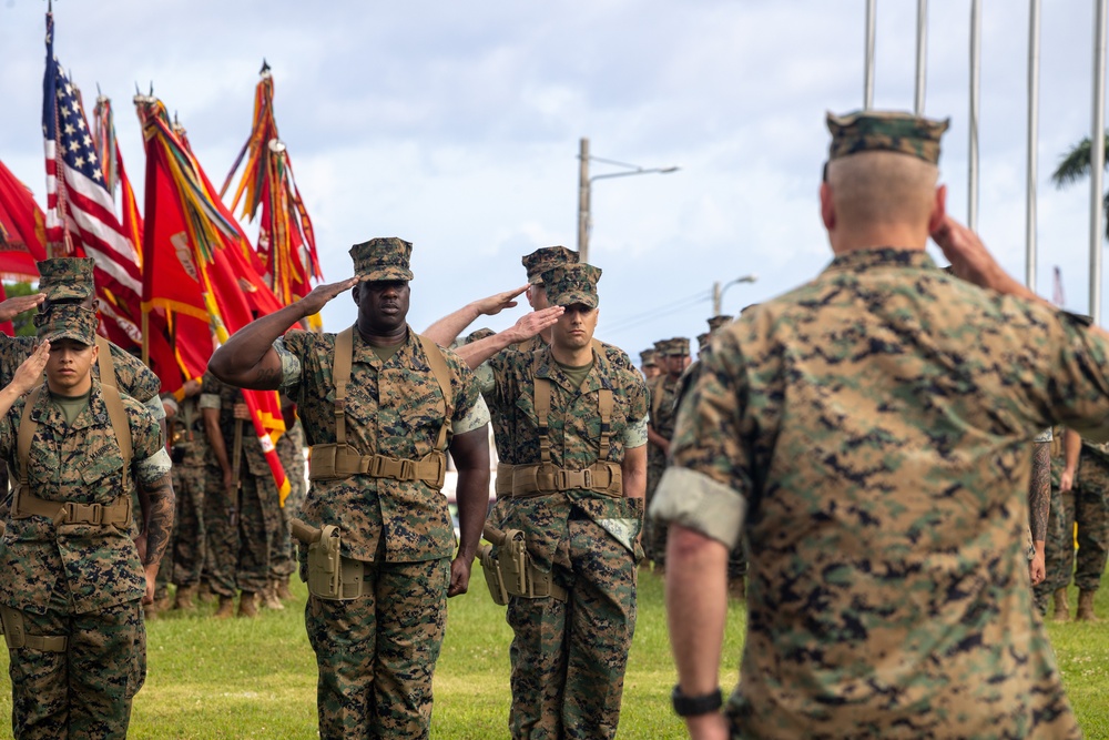 Sgt. Maj. Arebalo relinquishes post during 1st MAW relief and appointment