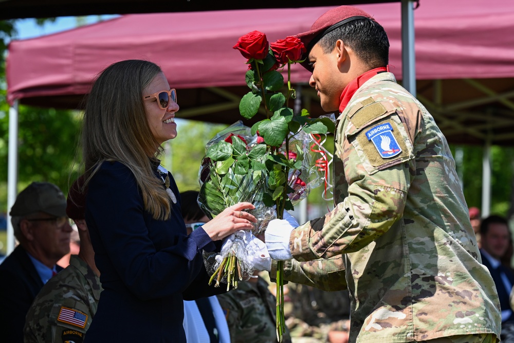 4-319th AFAR, 173rd Airborne Brigade Change of Command