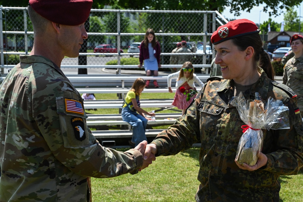 4-319th AFAR, 173rd Airborne Brigade Change of Command