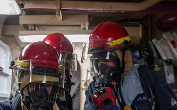 USS America (LHA 6) Conducts Damage Control Training