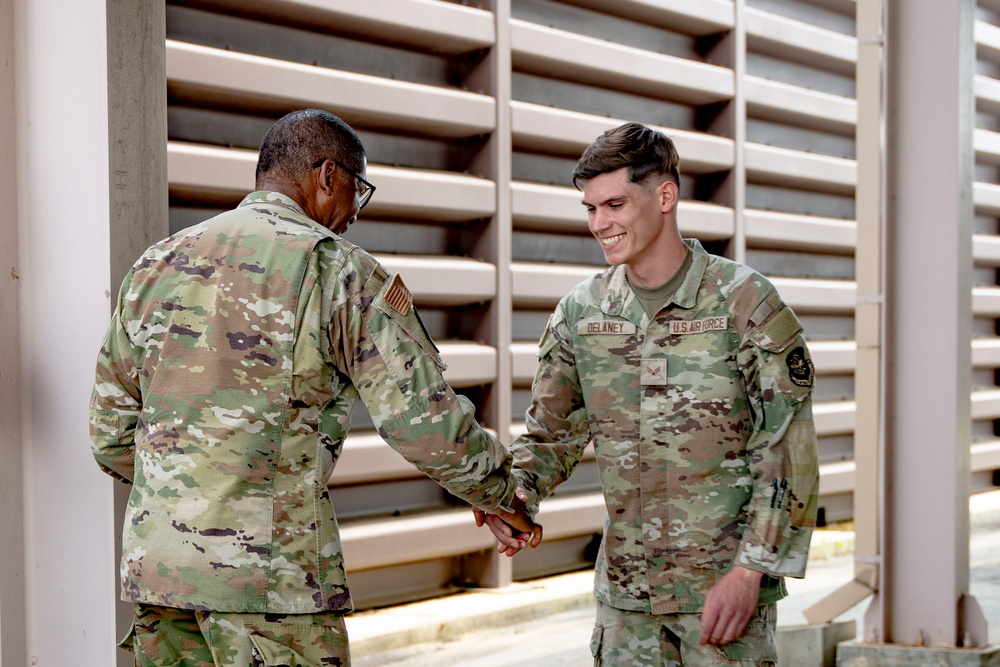 USTRANSCOM Commander visits Osan