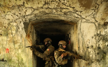 U.S. Marines, Portuguese Forces Execute Amphibious Raid - BALTOPS25