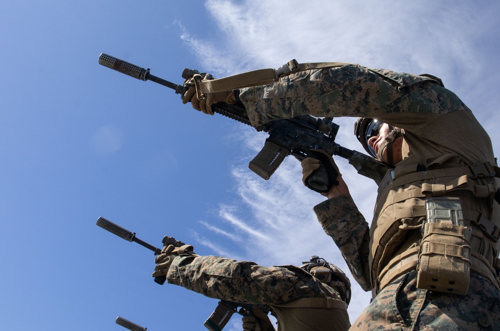 31st MEU | Conducts Live-Fire Shoot Onboard USS San Diego