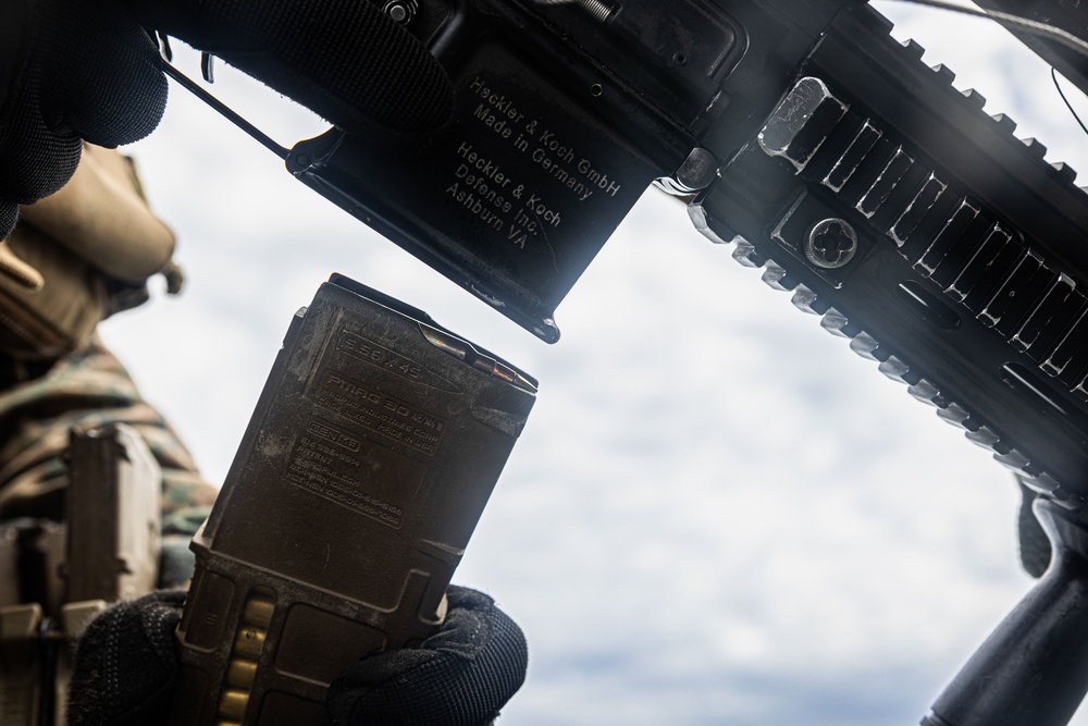 31st MEU | Live-fire deck shoot aboard USS San Diego