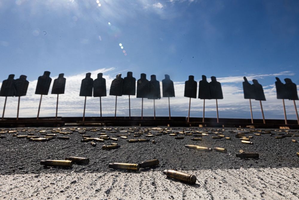 31st MEU | Live-fire deck shoot aboard USS San Diego