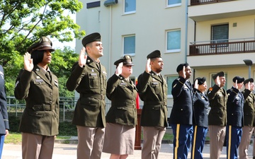 Army units conduct reenlistment ceremony at Sembach Kaserne