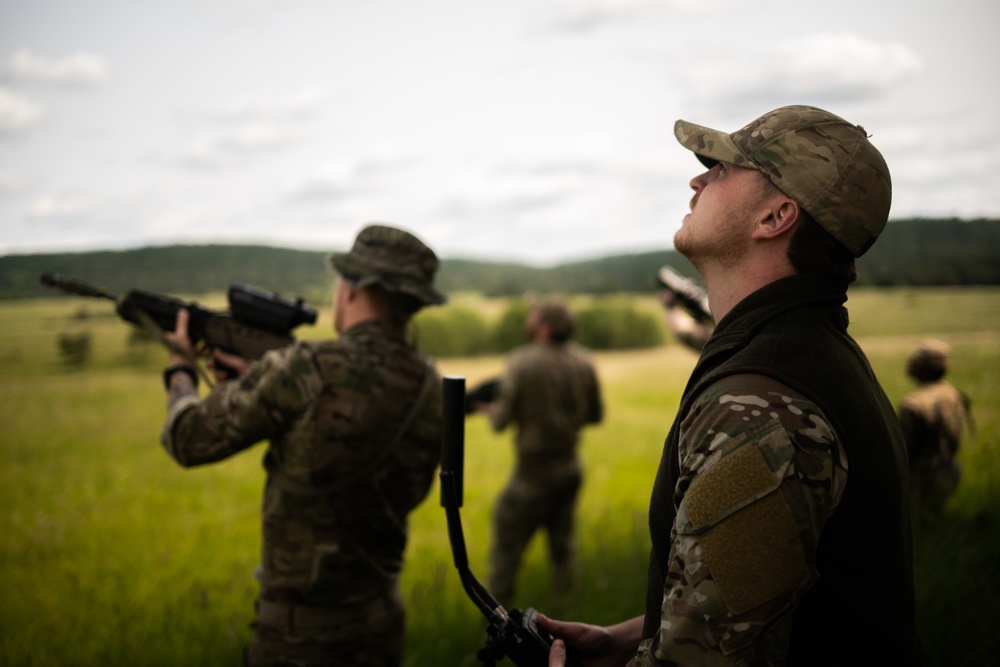 The Royal Yorkshire Regiment jams incoming drones during Project Flytrap