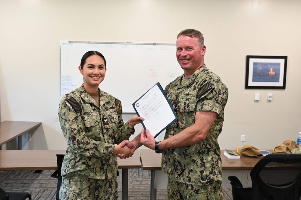 Commodore Richard Eytel visits Surface Combat Systems Training Command Great Lakes