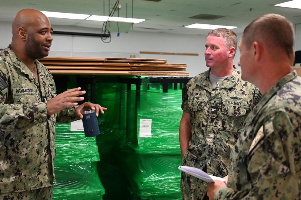 Commodore Richard Eytel visits Surface Combat Systems Training Command Great Lakes