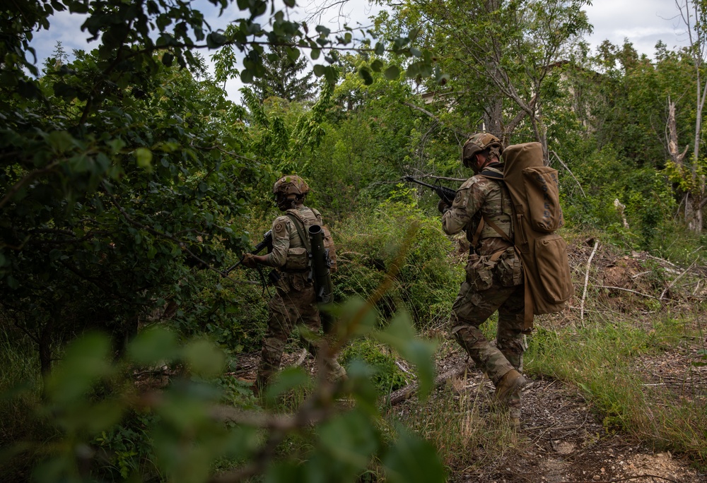 2CR Soldiers execute room clearing readiness training during Saber Guardian 25