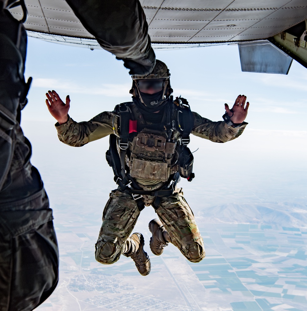 U.S. Navy SEAL and Turkish Naval Special Operation Forces Training