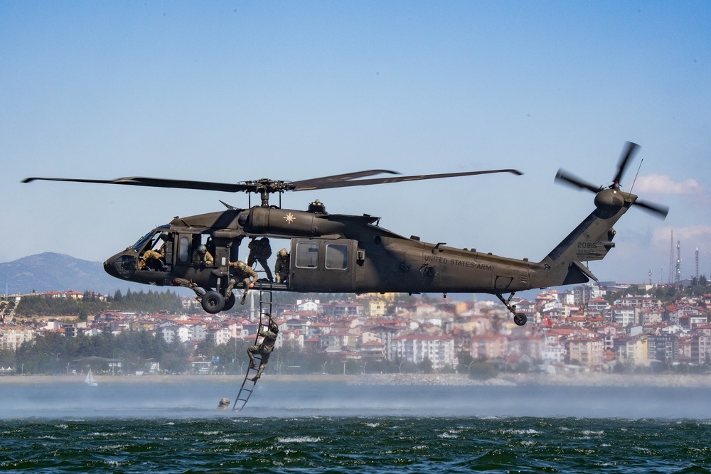U.S. Navy SEAL and Turkish Naval Special Operation Forces Training