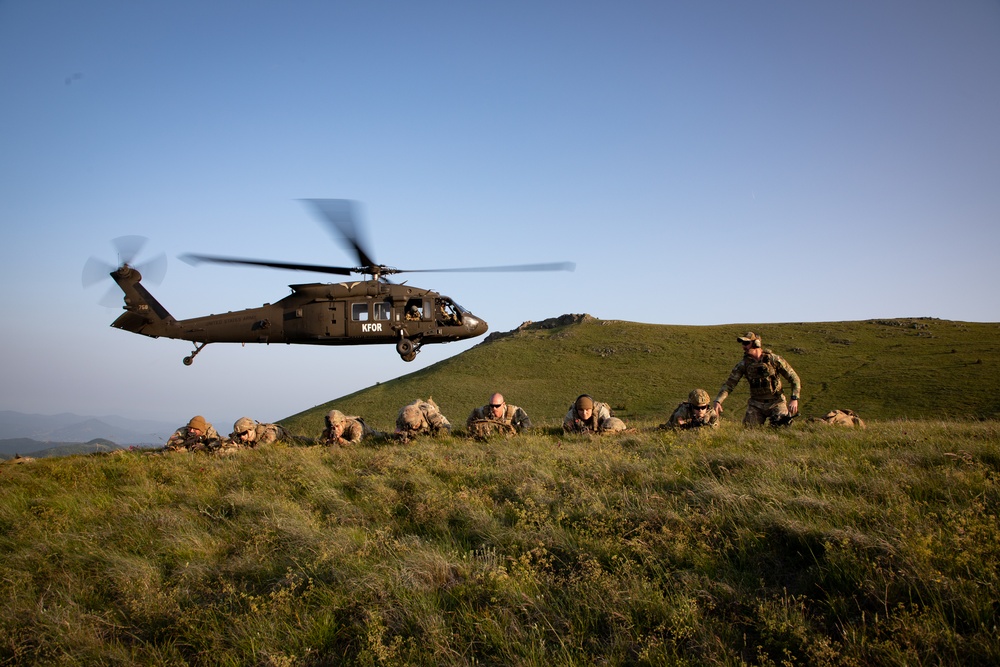U.S. Soldiers assigned to RC-E's Task Force Aviation and Maneuver Battalion conduct an aerial insertion along the ABL in Kosovo