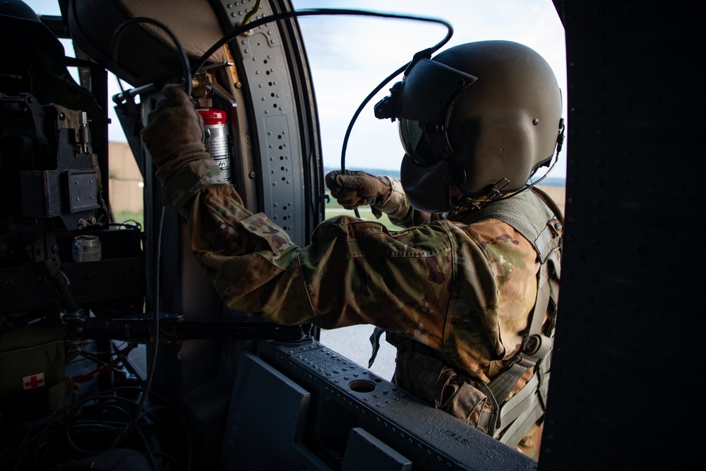 U.S. Soldiers assigned to RC-E's Task Force Aviation and Maneuver Battalion conduct an aerial insertion along the ABL in Kosovo