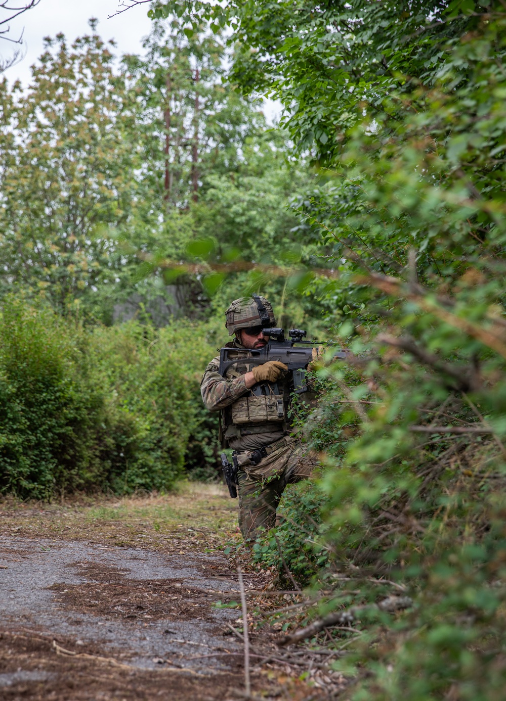 2CR Soldiers conduct room CQB training with Spanish Armed forces