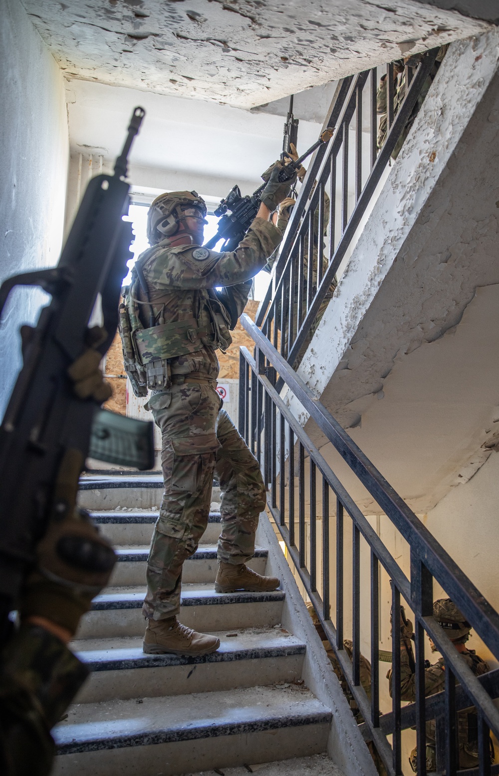 2CR Soldiers conduct CQB training with Spanish Armed forces